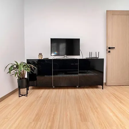 City 1 Bd By Hostlovers Apartment *