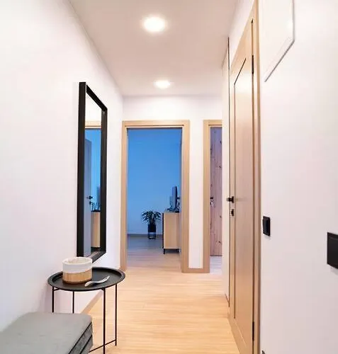 City 1 Bd By Hostlovers 公寓